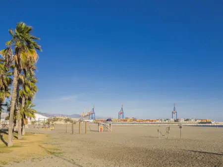 Appartement central à Malaga avec climatisation et Wi-Fi, proche plage et culture - Photo 2