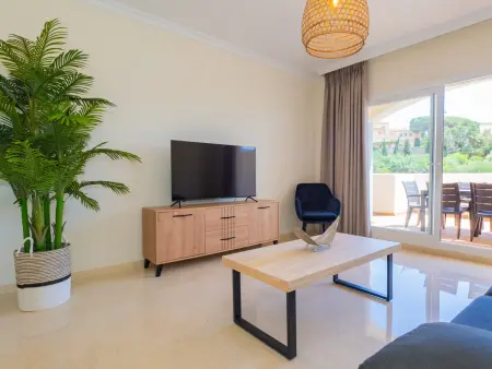 Charmant appartement à Marbella avec terrasse et piscine - Photo 3