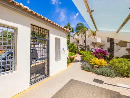 Charmant appartement à Marbella avec terrasse et piscine - Photo 11