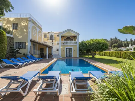 Spacieuse villa à Marbella avec piscine privée, parfait pour 12 personnes - Photo 2