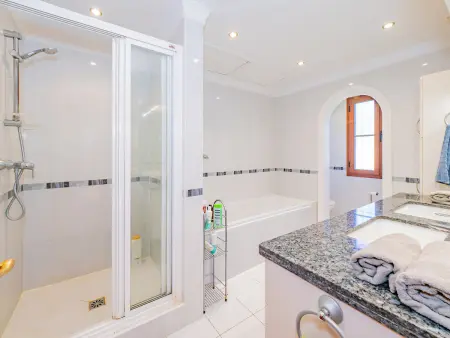 Spacieuse villa à Marbella avec piscine privée, parfait pour 12 personnes - Photo 25