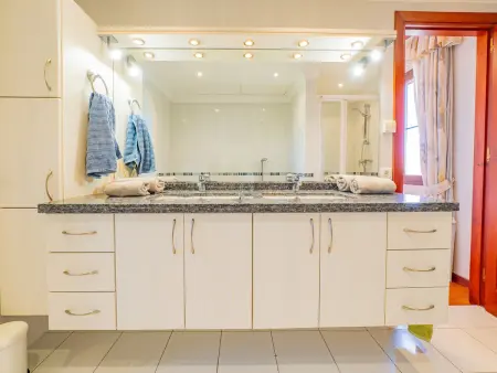 Spacieuse villa à Marbella avec piscine privée, parfait pour 12 personnes - Photo 26