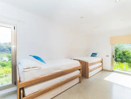 Villa moderne avec piscine privée, 3 chambres, jusqu'à 8 personnes - Photo 35