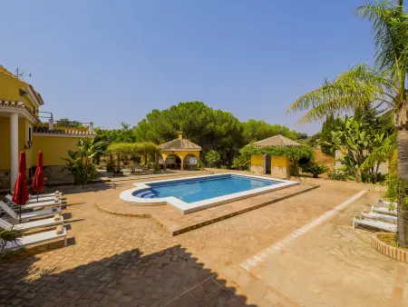 Spacieuse villa familiale avec loisirs à Alhaurín el Grande - Photo 10