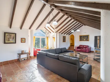 Spacieuse villa familiale avec loisirs à Alhaurín el Grande - Photo 25