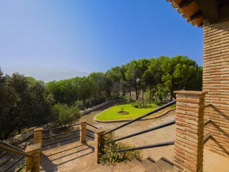 Spacieuse villa familiale avec loisirs à Alhaurín el Grande - Photo 31