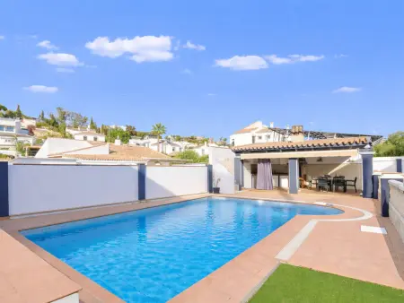 Maison mitoyenne à Coín, piscine privée, 4 chambres, 8 pers - Photo 5