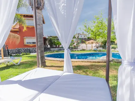 Villa indépendante proche Alhaurín el Grande avec piscine privée et espace familial - Photo 1