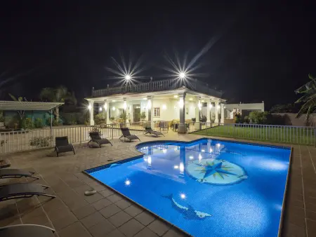 Belle villa à Alhaurín el Grande, idéale pour familles et groupes, jusqu'à 10 personnes - Photo 2