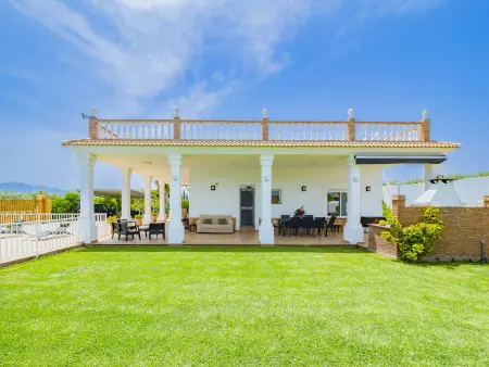 Belle villa à Alhaurín el Grande, idéale pour familles et groupes, jusqu'à 10 personnes - Photo 3