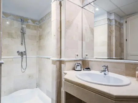 Appartement de luxe à Elviria Hills, Marbella pour 6 pers., climatisation, WiFi, piscines - Photo 25