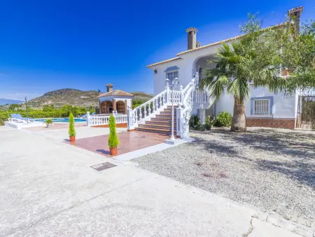 Maison de campagne avec piscine privée, clim, Wi-Fi, pour 8 pers. - Photo 3