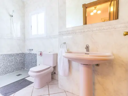 Maison de campagne avec piscine privée, clim, Wi-Fi, pour 8 pers. - Photo 35