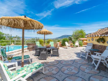 Maison spacieuse près d'Alhaurín de la Torre, 5 chambres, pour 10 personnes avec piscine - Photo 8