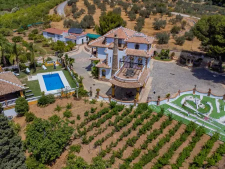 Luxueuse villa avec piscine chauffée à Cártama, idéale pour 12 personnes - Photo 2