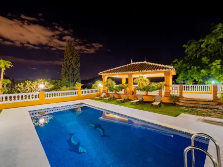 Luxueuse villa avec piscine chauffée à Cártama, idéale pour 12 personnes - Photo 12