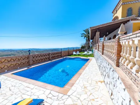 Villa de Vacances avec Piscine Privée, Climatisation et Vue Panoramique - Photo 3