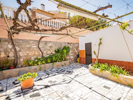 Maison familiale en Espagne avec piscine privée - Photo 12