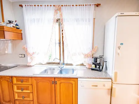 Maison familiale en Espagne avec piscine privée - Photo 16