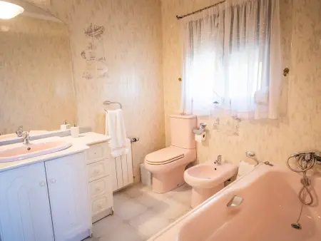 Maison familiale en Espagne avec piscine privée - Photo 19