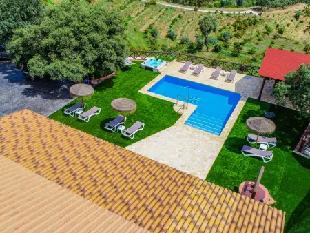 Villa exclusive avec piscine privée et jacuzzi près de la nature - Photo 5