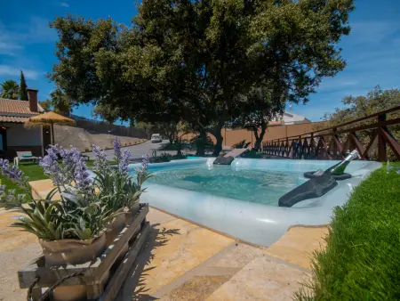 Villa exclusive avec piscine privée et jacuzzi près de la nature - Photo 12