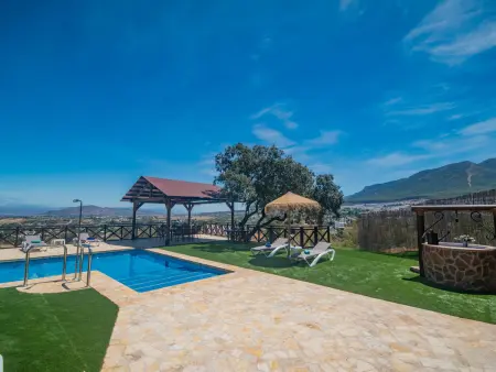 Villa exclusive avec piscine privée et jacuzzi près de la nature - Photo 20