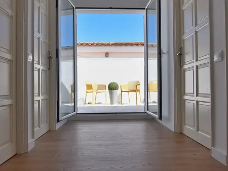 Maison rénovée avec terrasses et piscine à L'Escala - Photo 6