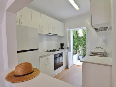 Maison rénovée avec terrasses et piscine à L'Escala - Photo 7