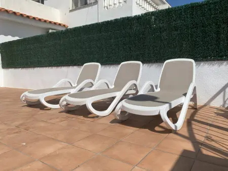 Maison rénovée avec terrasses et piscine à L'Escala - Photo 17