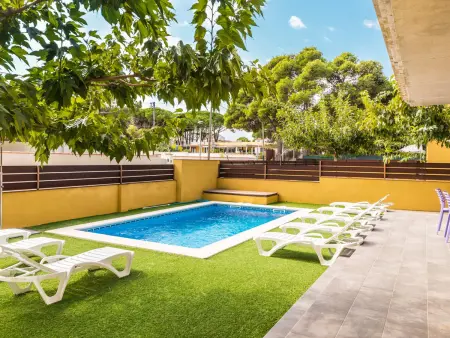 Maison moderne avec piscine privée, proche plage - Photo 1