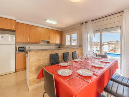 Maison familiale à L'Escala avec piscine privée, proche plage - Photo 5