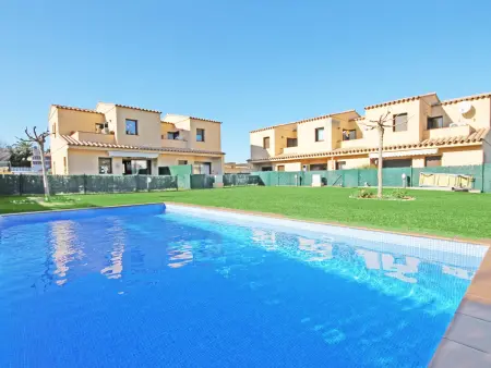 Charmante maison avec jardin privé et piscine à L'Escala, proche plage et nature - Photo 1