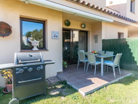 Charmante maison avec jardin privé et piscine à L'Escala, proche plage et nature - Photo 4