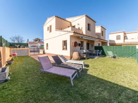 Charmante maison avec jardin privé et piscine à L'Escala, proche plage et nature - Photo 13