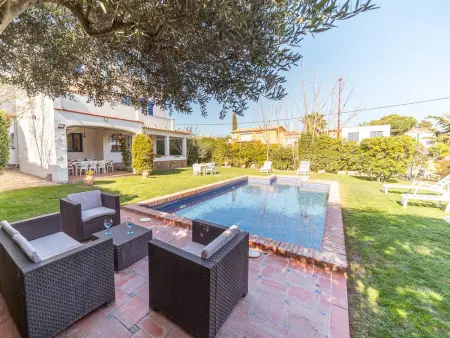 Villa ensoleillée avec piscine privée à 300m de la plage à L'Escala - Photo 3