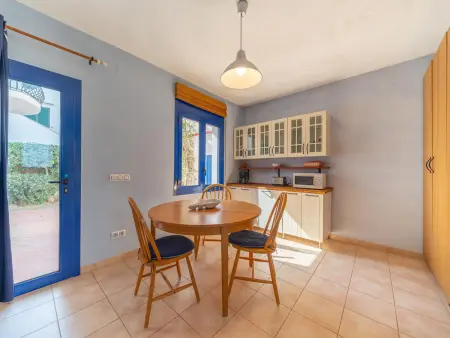 Villa ensoleillée avec piscine privée à 300m de la plage à L'Escala - Photo 6