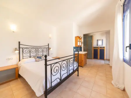 Villa ensoleillée avec piscine privée à 300m de la plage à L'Escala - Photo 12