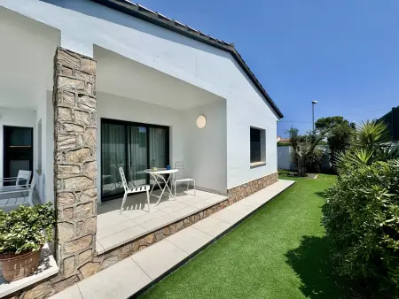 Villa spacieuse avec piscine privée près de la plage - Photo 18