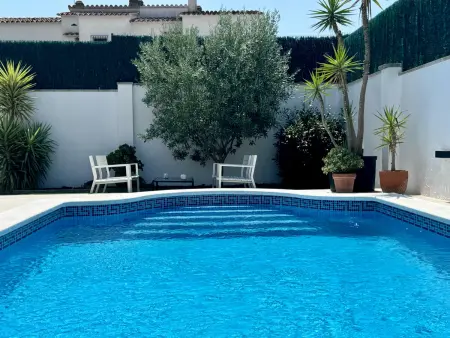Villa spacieuse avec piscine privée près de la plage - Photo 23
