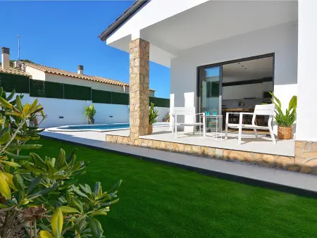 Villa spacieuse avec piscine privée près de la plage - Photo 26