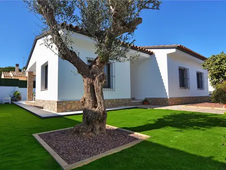 Villa spacieuse avec piscine privée près de la plage - Photo 27