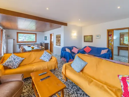 Grande maison avec jardin et piscine à L'Escala, idéale jusqu'à 13 personnes - Photo 2