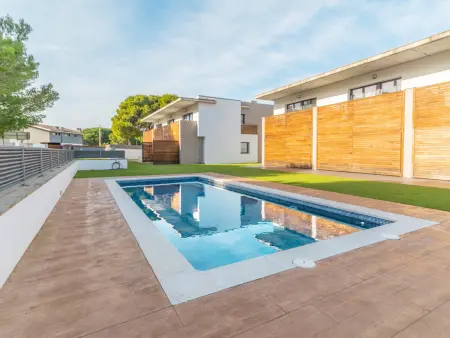 Maison 6 pers avec piscine et parking, proche plages L'Escala - Photo 1