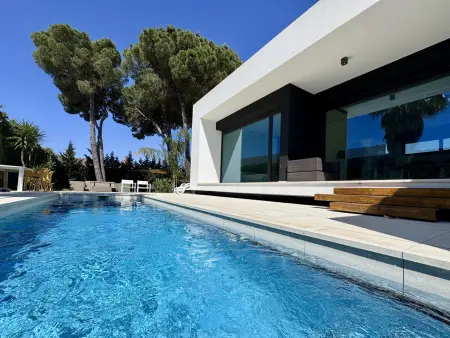 Villa moderne avec piscine privée, Wi-Fi, parking et climatisation, proche plage - Photo 5