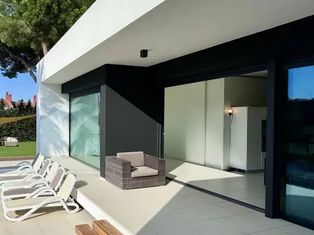 Villa moderne avec piscine privée, Wi-Fi, parking et climatisation, proche plage - Photo 7