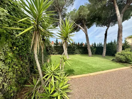 Villa moderne avec piscine privée, Wi-Fi, parking et climatisation, proche plage - Photo 35