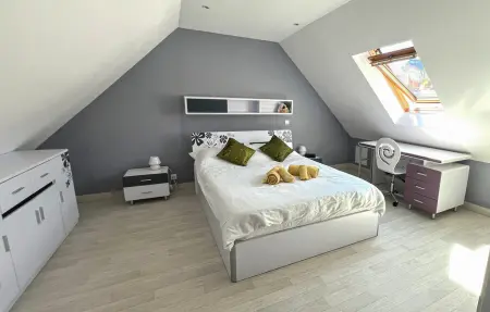 Maison avec Piscine, Maison 8 personnes à Coutances - Photo 10