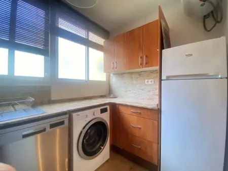 Appartement rénové à Tarragone près de la plage, climatisé, idéal 3-4 personnes - Photo 15