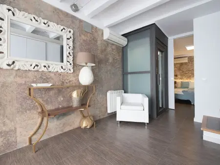 Maison rénovée au cœur de Tarragone avec vue sur mer et terrasse - Photo 7